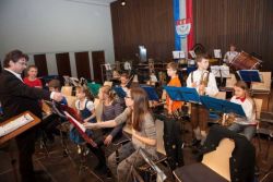 Juniorblasorchester St. Pantaleon-Erla präsentierte sich erstmalig der Öffentlichkeit